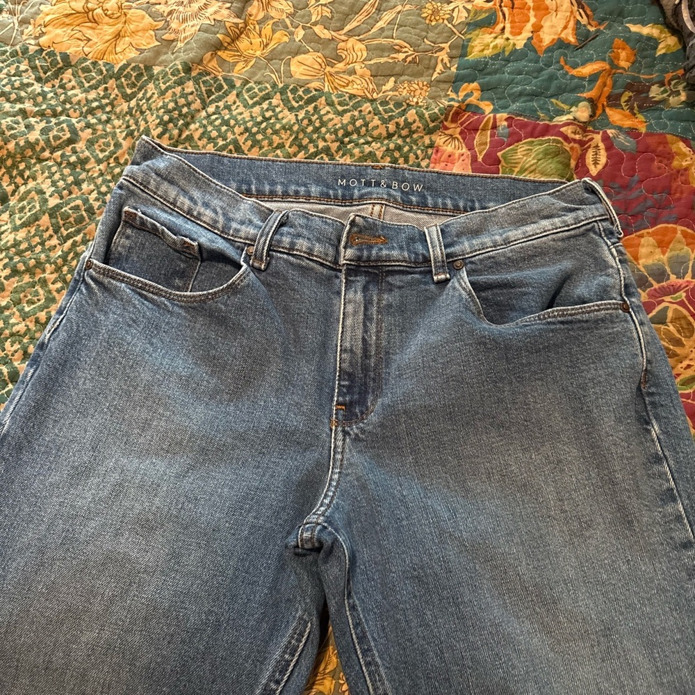 Mott and Bow Women's Boyfriend Jeans in Classic Blue